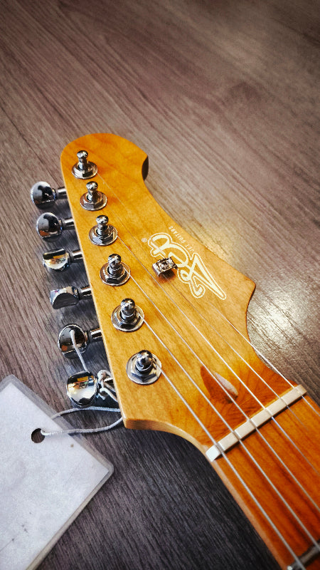 JET Guitars JS400 Vintage Yellow / Gig Bag