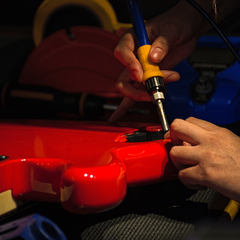 Servicio por Instalación de Pastillas Quality Guitar Guitar Tech